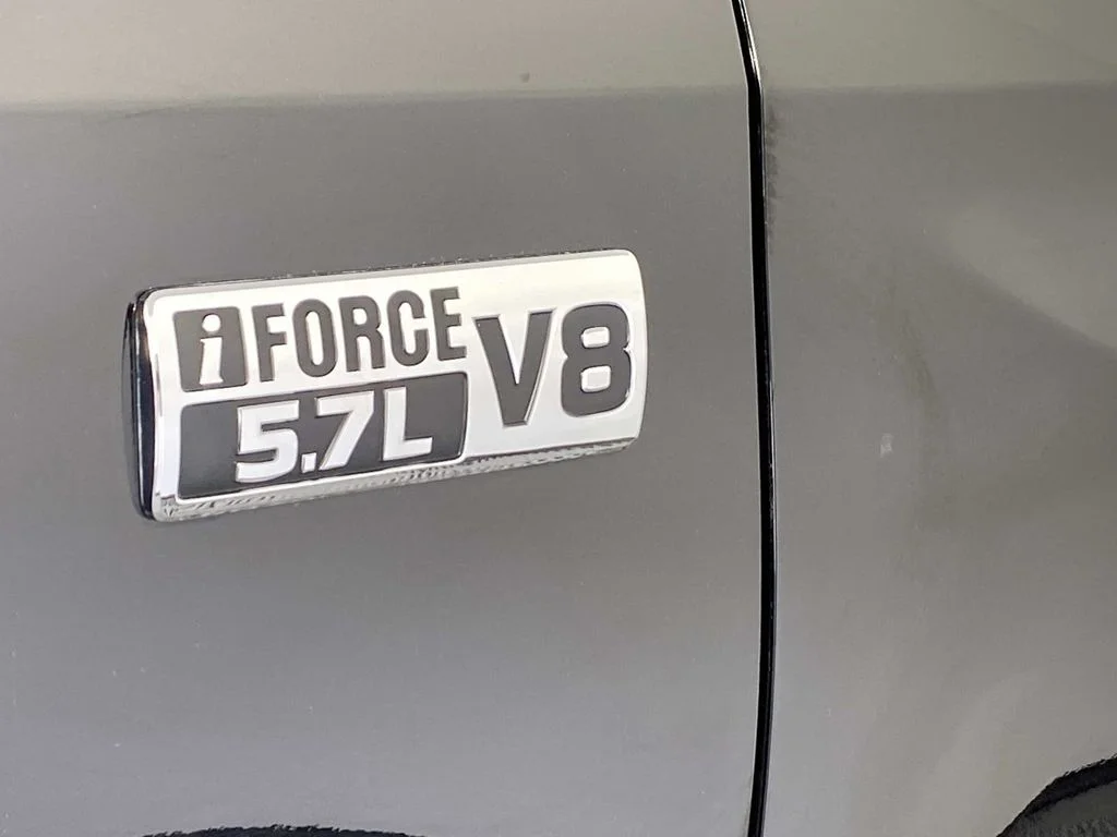Used 2017 Black Toyota SR5 image 9