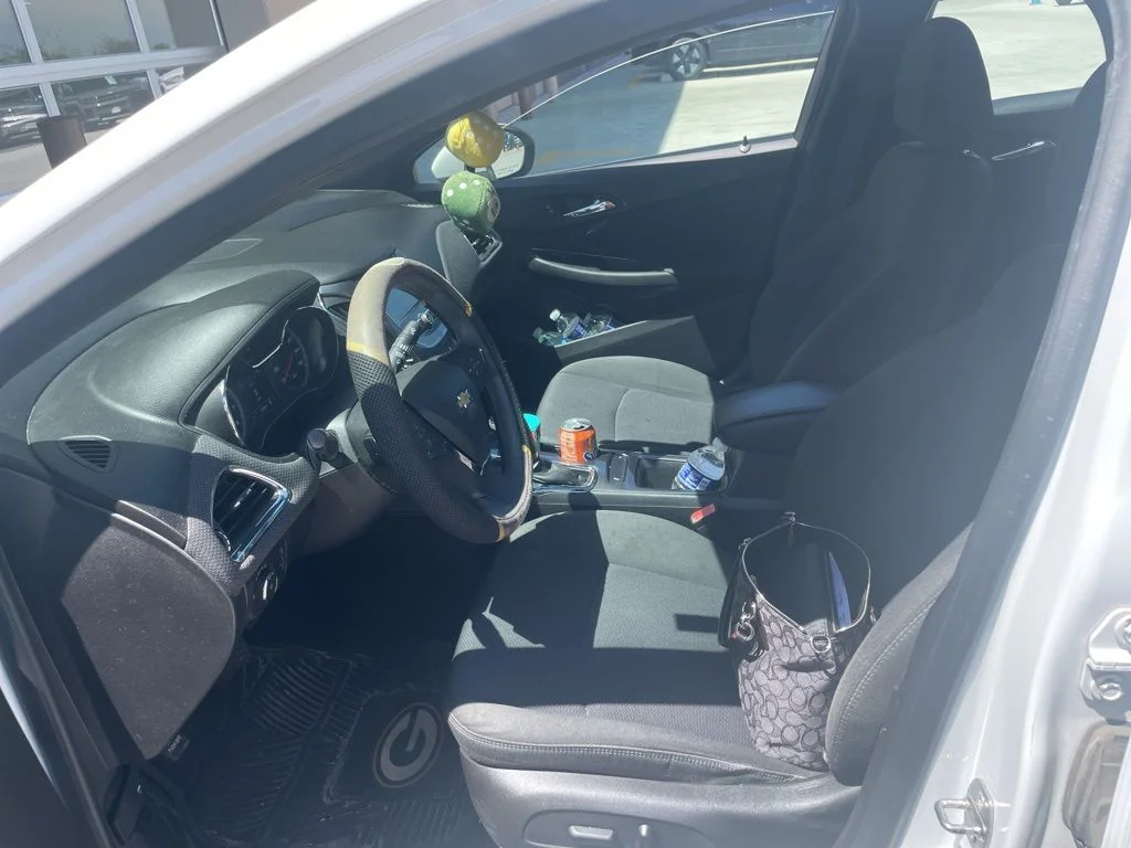 Used 2017 White Chevrolet LT image 6