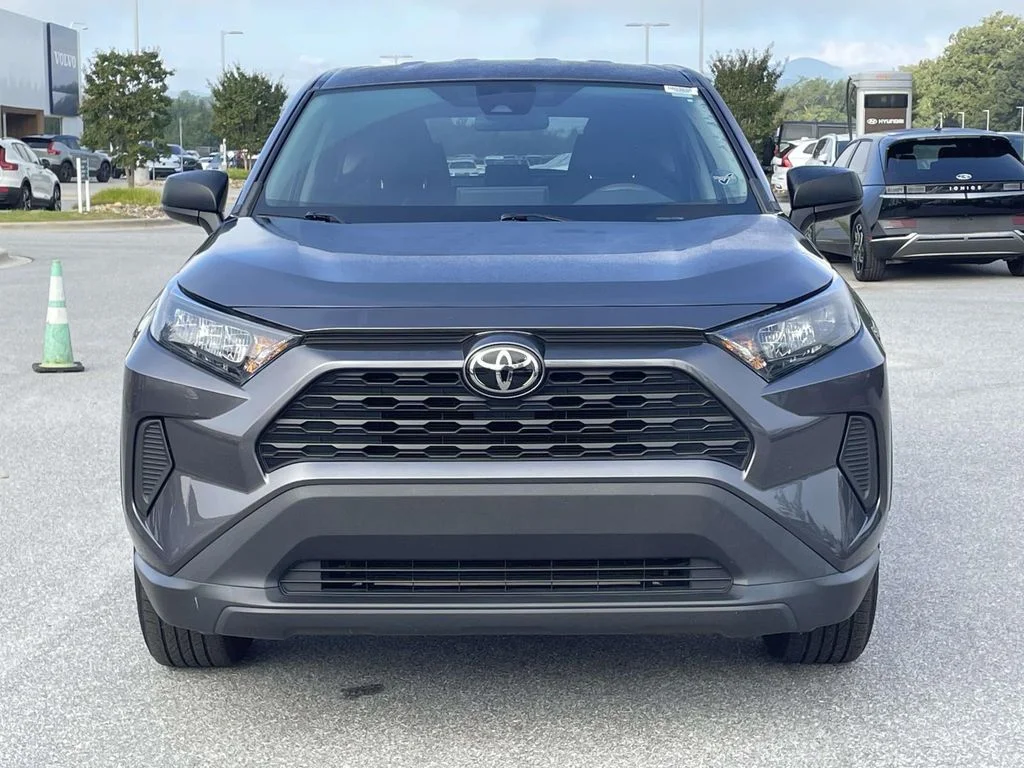 Used 2022 Magnetic Gray Metallic Toyota LE image 25