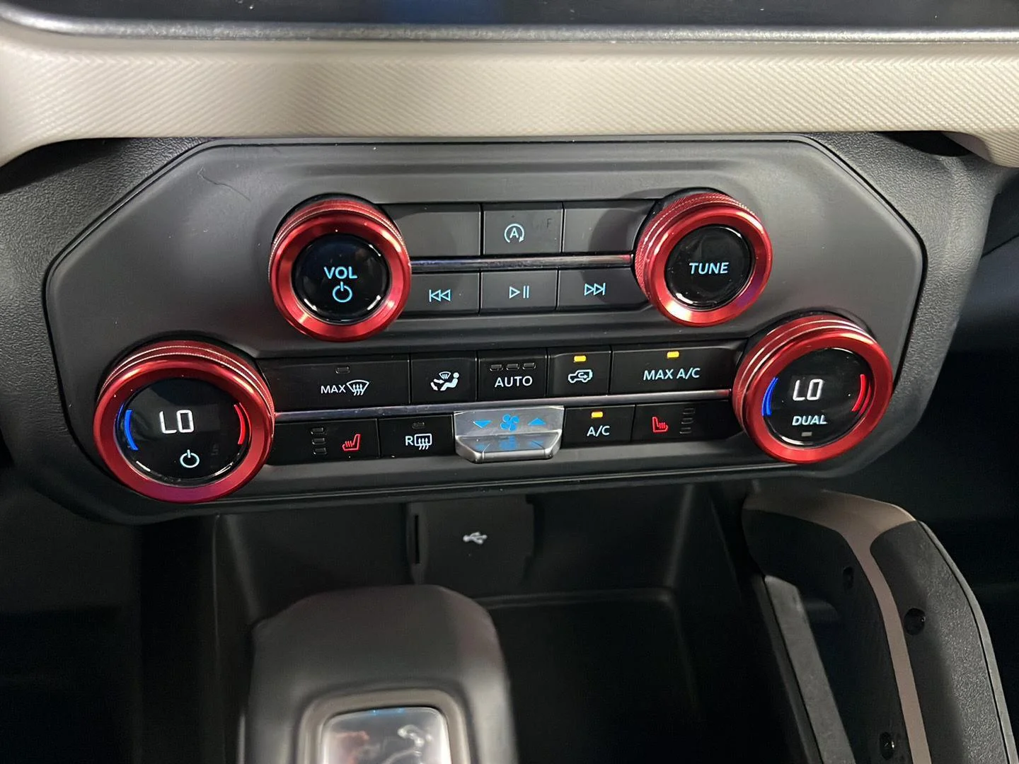 Used 2024 Oxford White Ford Big Bend image 19