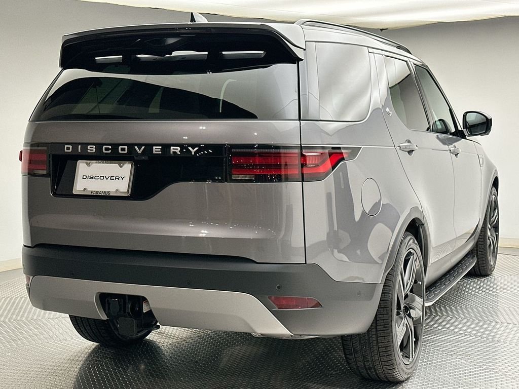 New 2026 Eiger Grey Land Rover S image 3