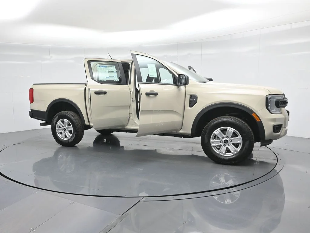 New 2025 Beige Ford XL image 32