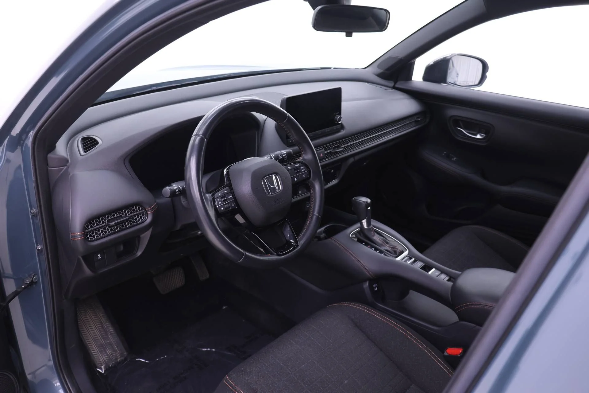 Certified Used 2024 Nordic Forest Pearl Honda Sport image 3