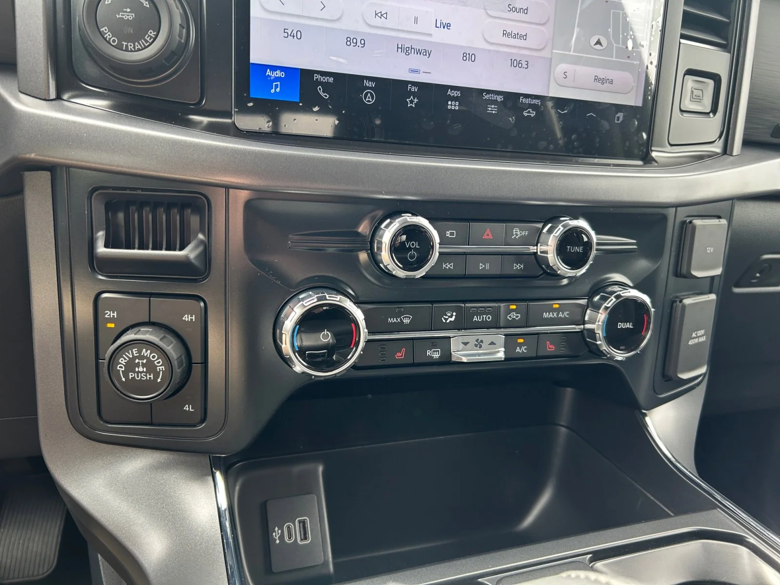 New 2026 Agate Black Metallic Ford XLT image 22