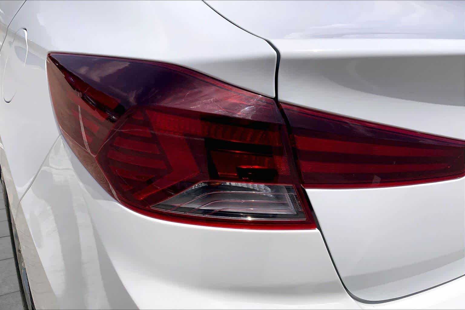 Used 2020 Quartz White Pearl Hyundai SEL image 28
