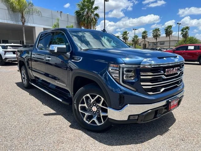 Used 2022 PACIFIC BLUE METALLIC GMC SLT image 1