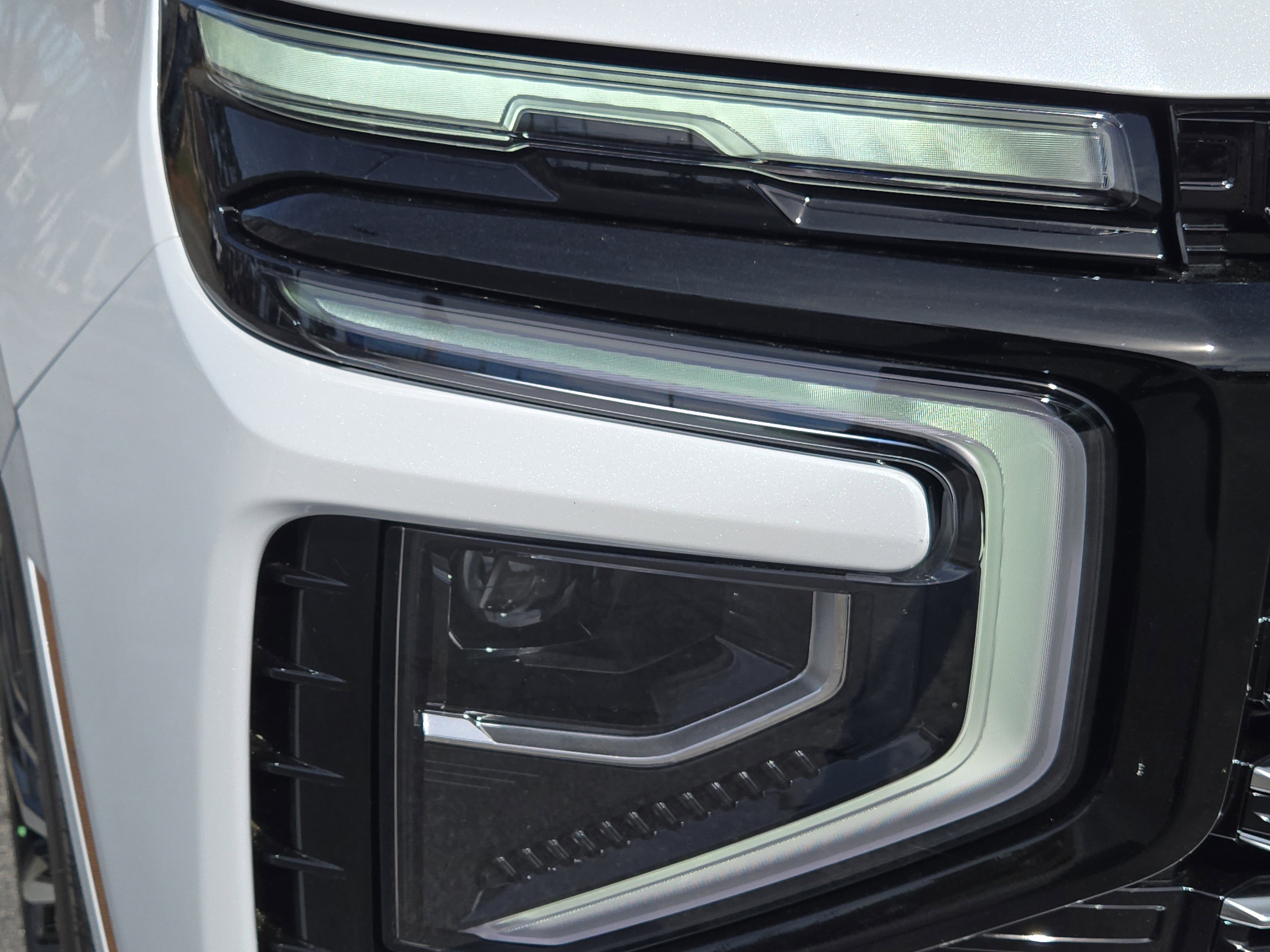 2026 Chevrolet Suburban High Country - Photo 24