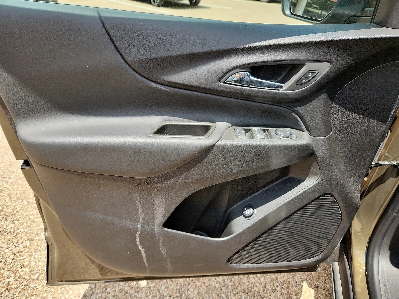 2024 Chevrolet Equinox LT - Photo 12