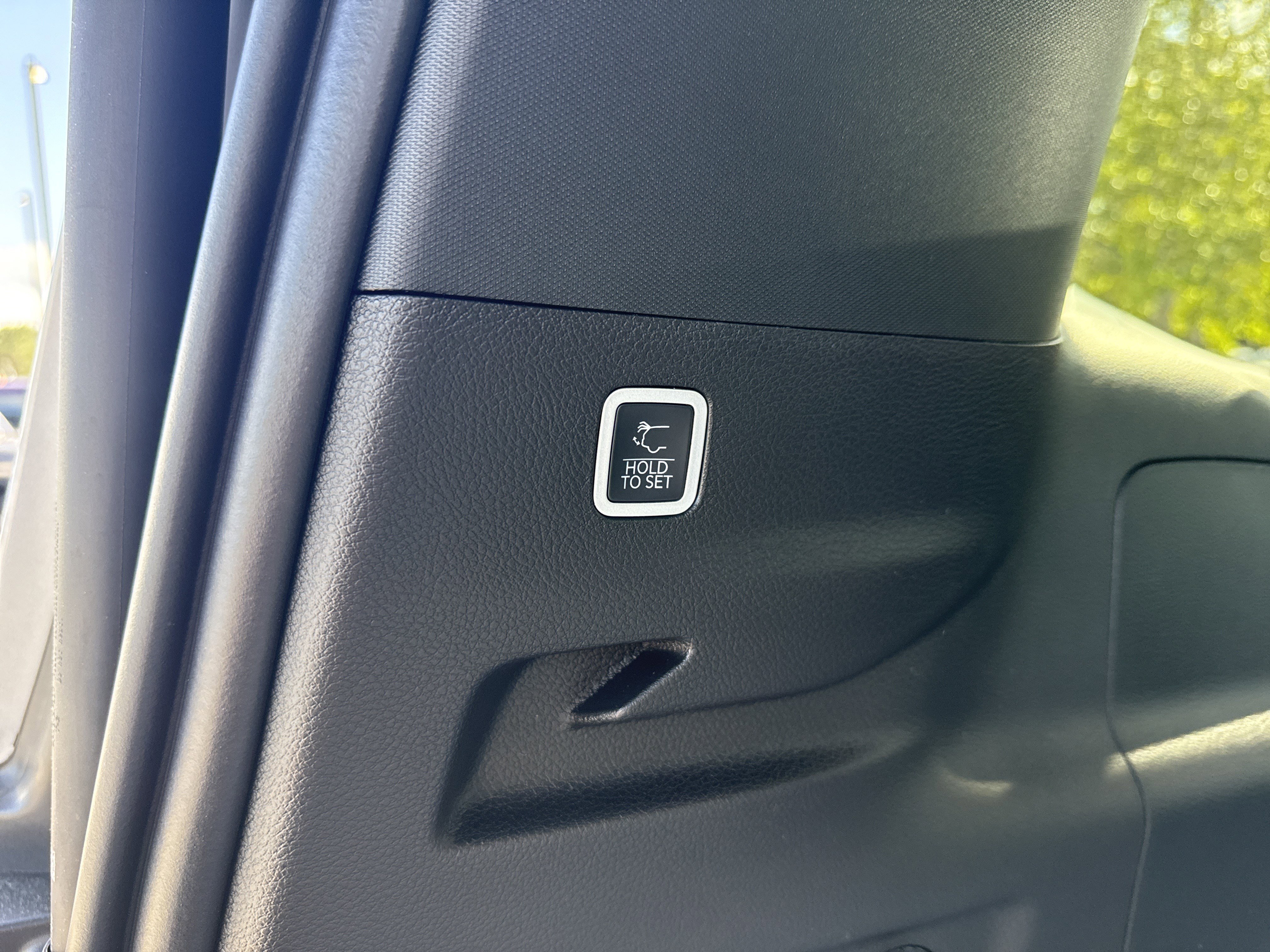 New 2026 Silver-Zynith Exterior Paint Jeep Limited Reserve image 21