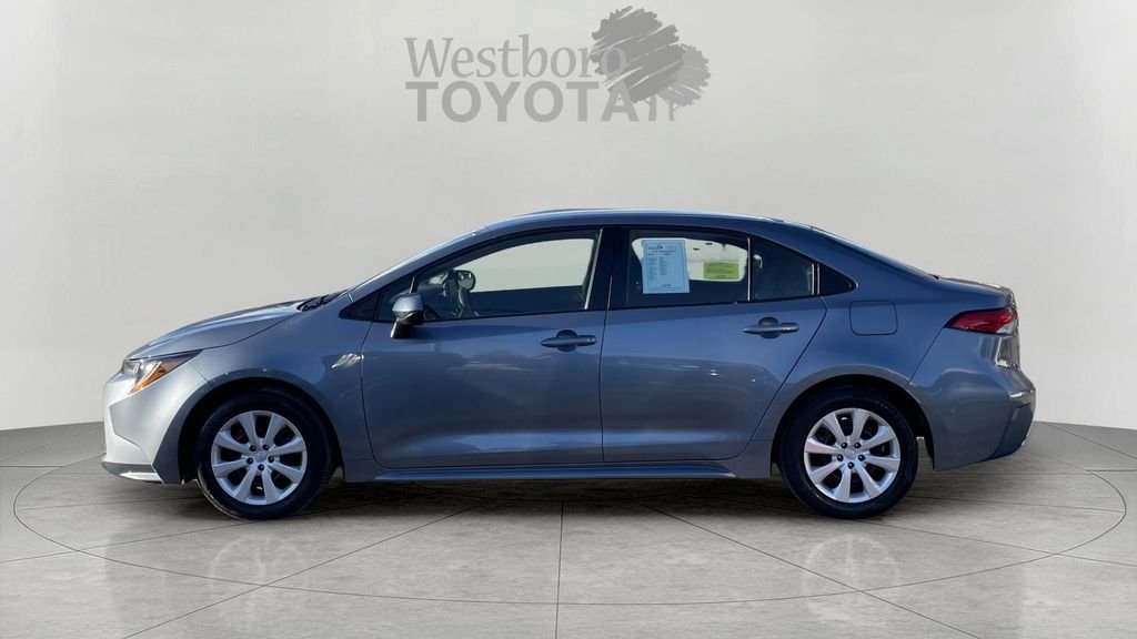 Used 2024  Toyota LE image 4