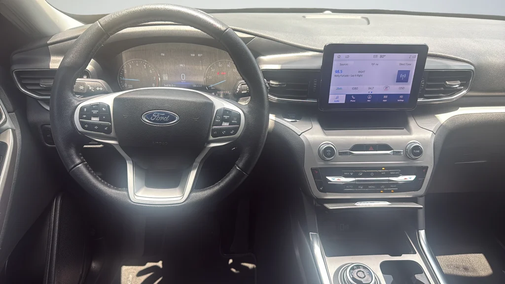 2023 Ford Explorer XLT - Photo 13