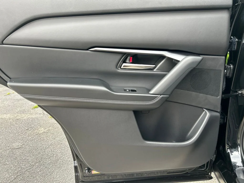 New 2026 Jet Black Mica Mazda 2.5 S Select image 23