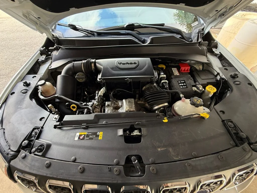Used 2024 White Jeep Latitude image 20