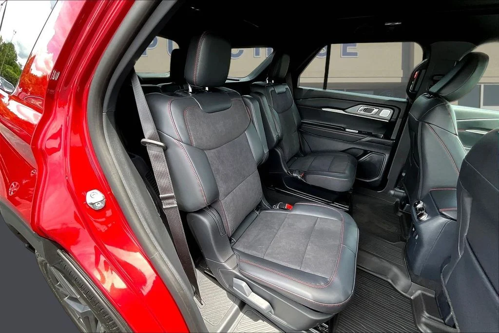 New 2026 Rapid Red Metallic Tinted Clearcoat Ford ST image 10
