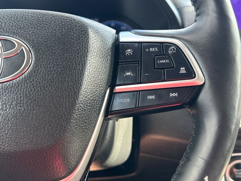Used 2024 Black Toyota Platinum image 22