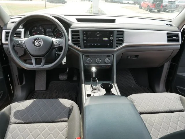 Used 2018 Gray Volkswagen Launch Edition image 23