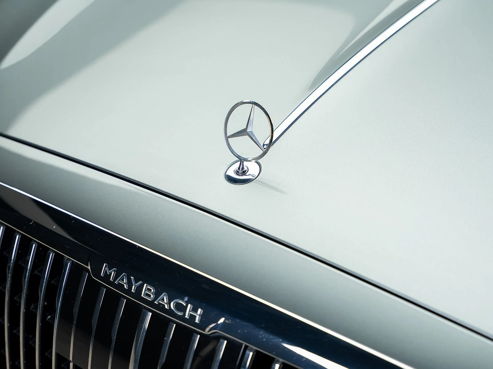 Used 2024 Silver Mercedes-Benz Maybach S 580 image 11