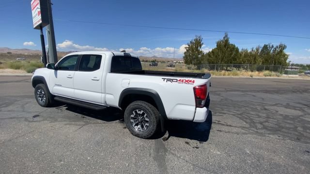 Used 2019 Super White Toyota SR5 image 6