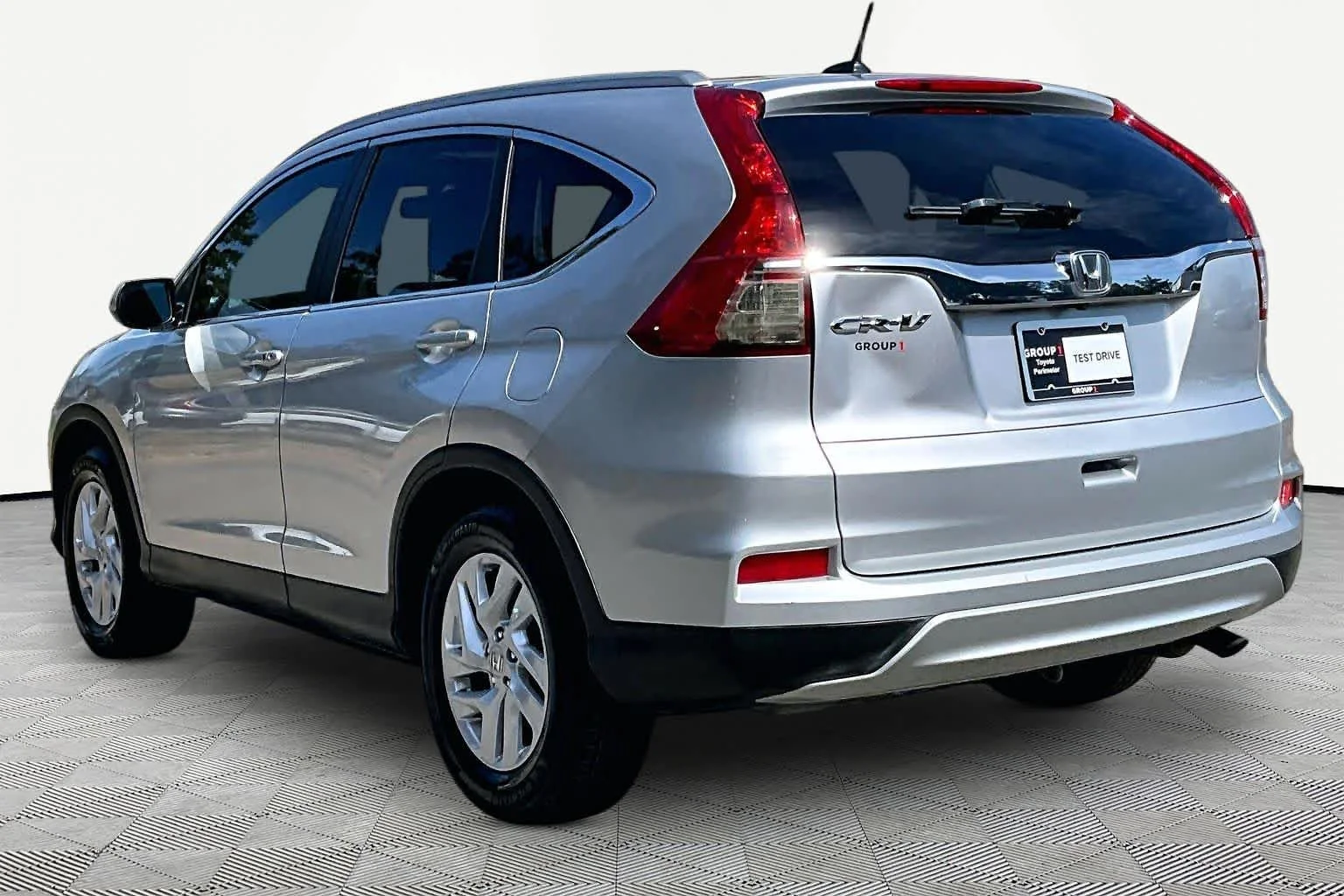 Used 2015 Alabaster Silver Metallic Honda EX-L image 11