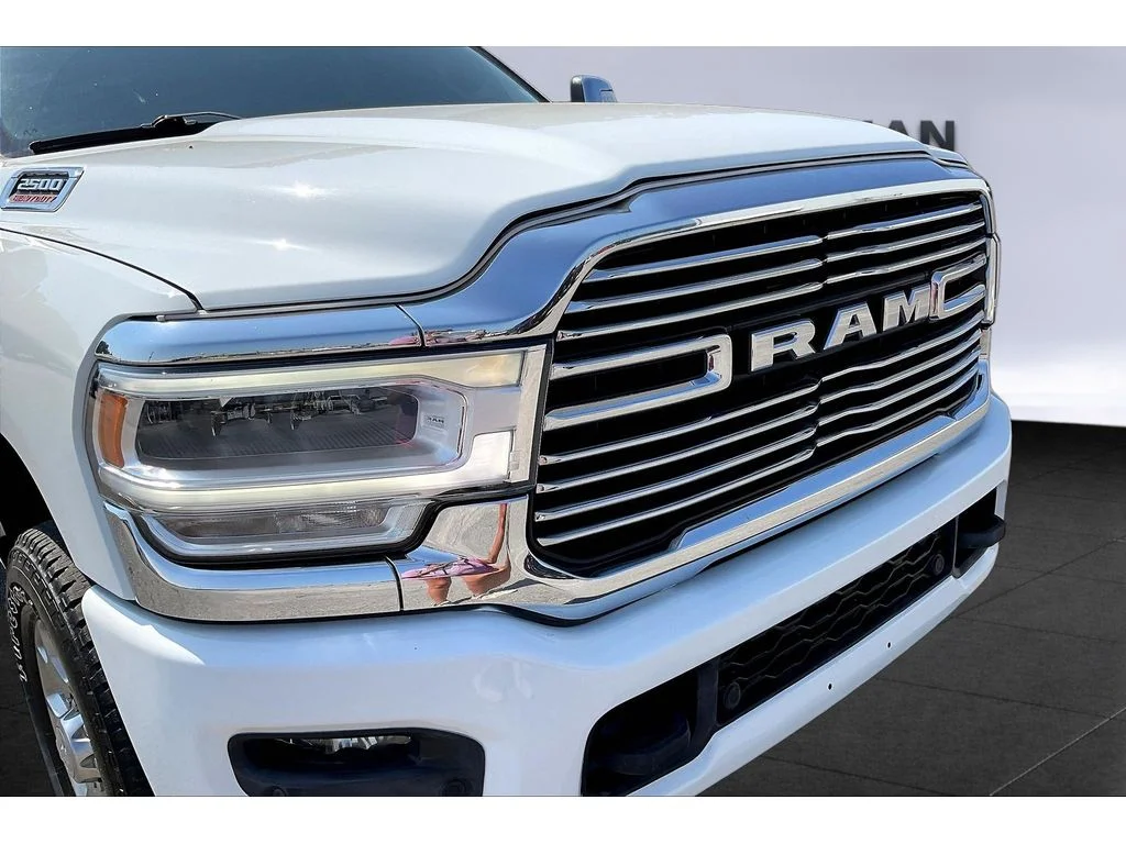 Used 2024  Ram Laramie image 21