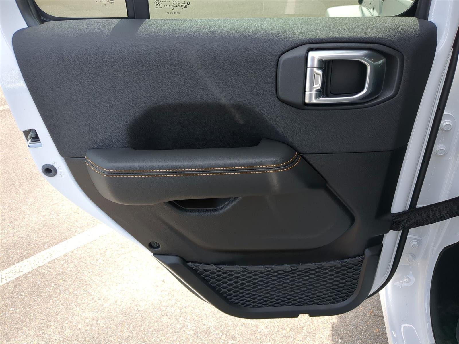 New 2026 Bright White Clearcoat Jeep Sahara image 24