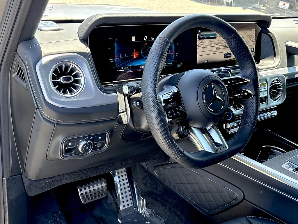 Used 2026 MANUFAKTUR Platinum Magno Mercedes-Benz AMG® G 63 image 11