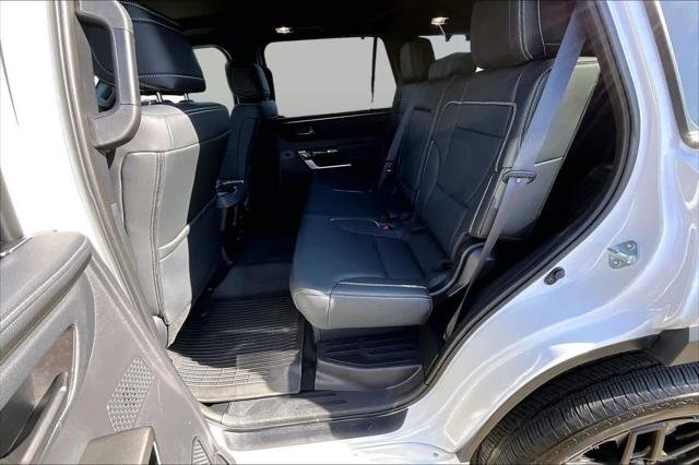 Certified Used 2026 WIND CHILL PEARL* Toyota  image 20