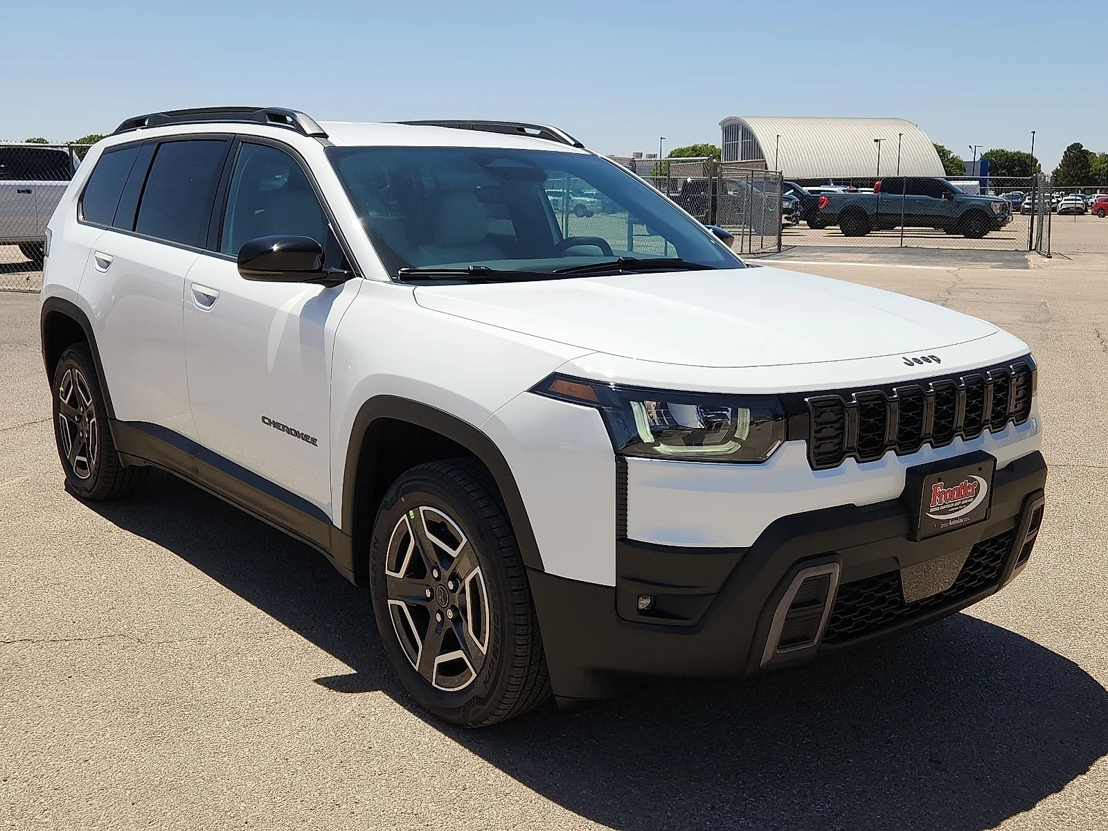 New 2026 Bright White Clear-Coat  Paint Jeep LIMITED 4X4 image 6
