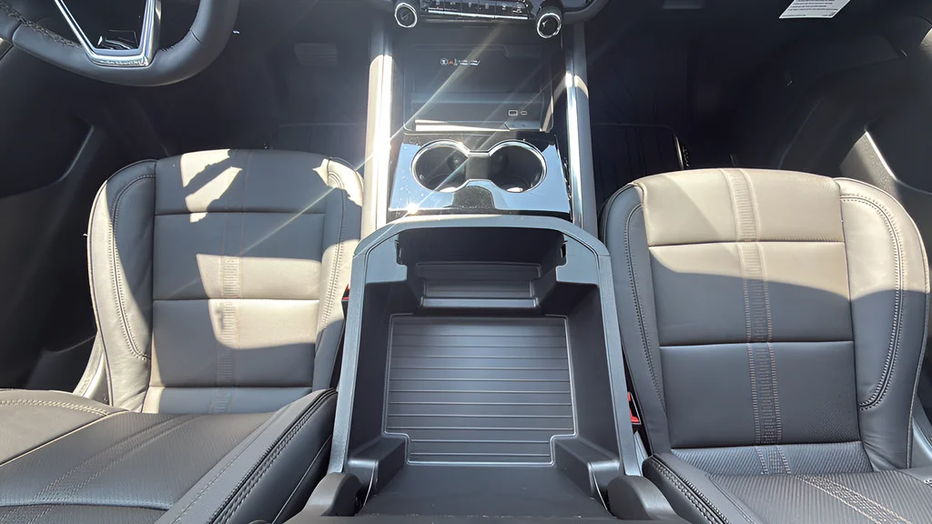 2026 Chevrolet Suburban High Country - Photo 44