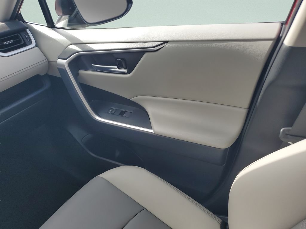 Used 2025 Red Toyota XLE Premium image 13