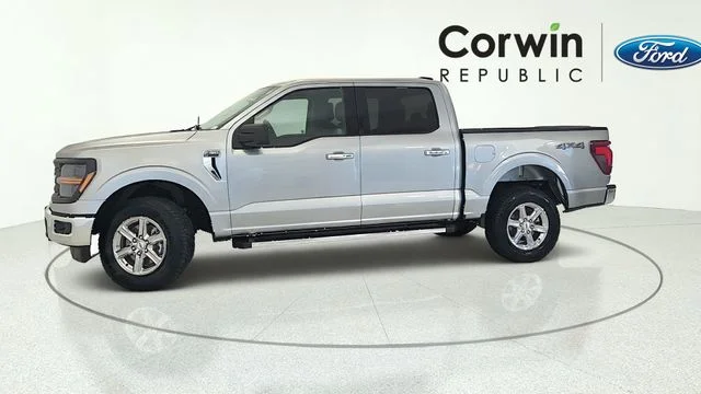 Certified Used 2025 Silver Metallic Ford XLT image 2