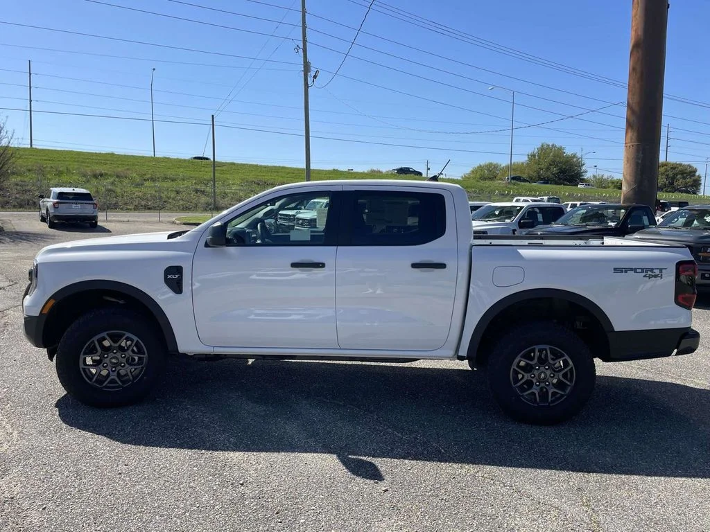 New 2026 Oxford White Ford XLT image 6