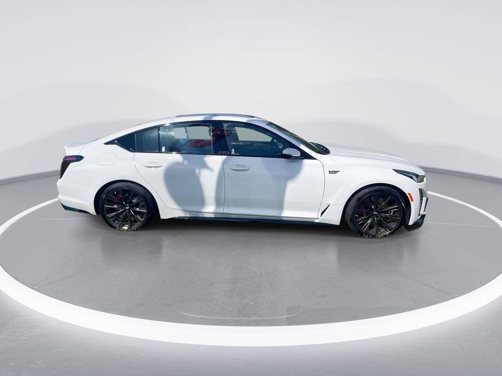 Used 2024 White Cadillac V-Series image 9