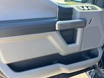 Used 2020  Ford XL image 29