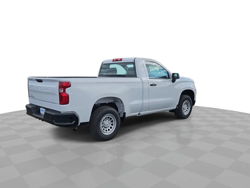 New 2026 Summit White Chevrolet WT image 8