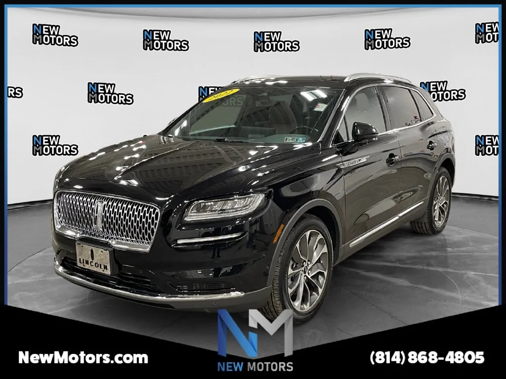 Used 2022 Black Metallic Lincoln Reserve image 1