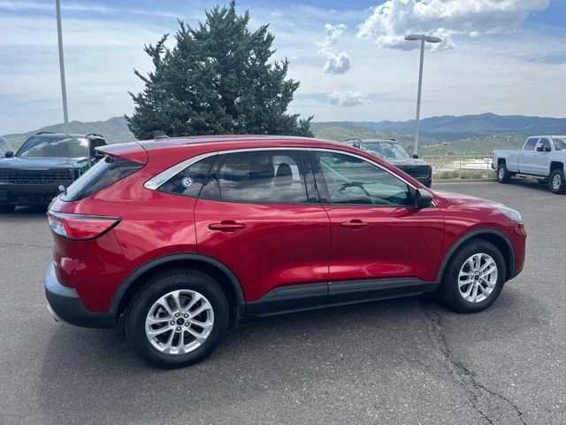 Used 2022 Red Metallic Ford SE Hybrid image 7