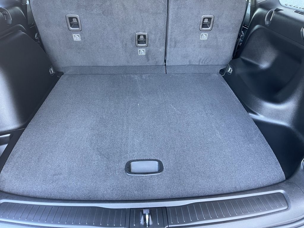 New 2026 Baltic Gray Metallic Clear-Coat Exterior Paint Jeep Laredo X image 23