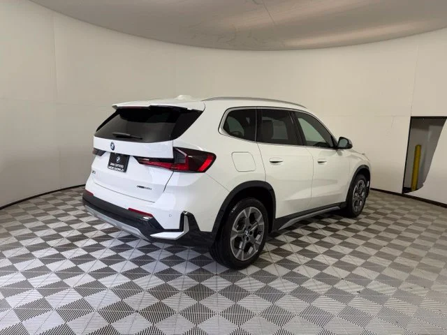Certified Used 2024 Alpine White BMW xDrive28i image 7
