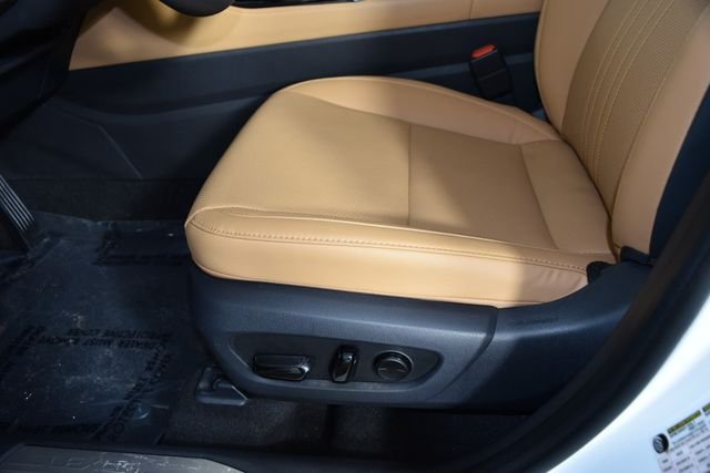 Used 2026 White Lexus 350h Base image 18