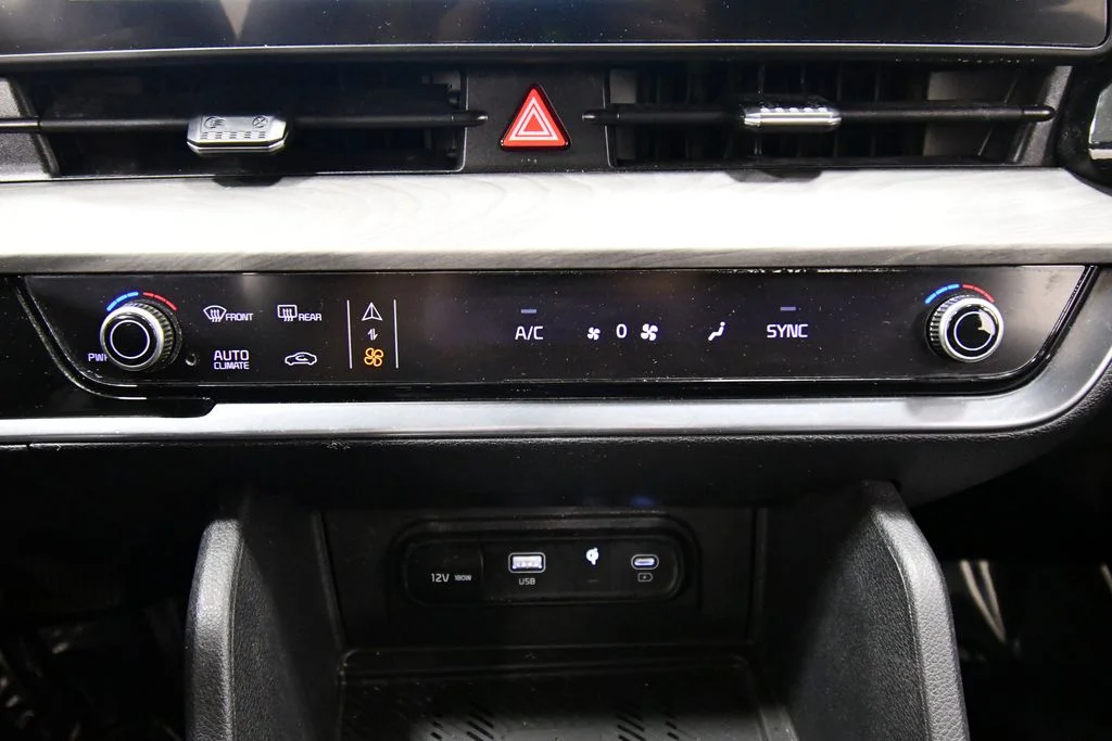 Certified Used 2024 Blue Kia X-Line image 28