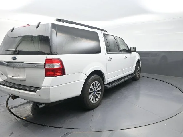 Used 2017 White Ford XLT image 8
