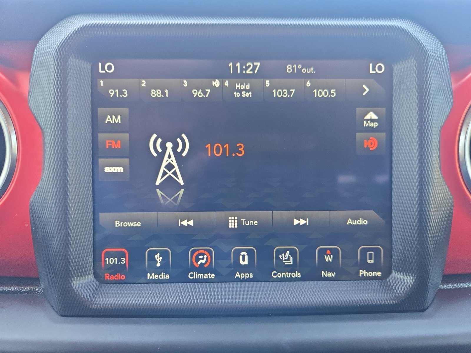 Used 2019 Firecracker Red Clearcoat Jeep Rubicon image 17