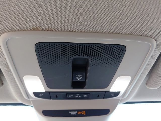 Used 2024  Honda EX-L image 25