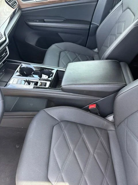 2024 Volkswagen Atlas SE w/Tech - Photo 23