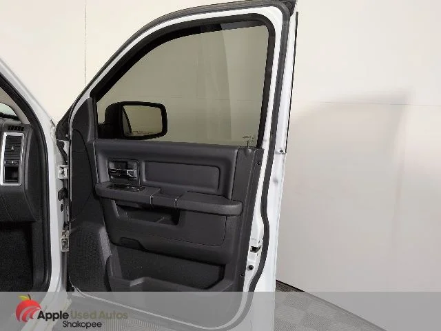 Used 2011 White Ram Sport image 35