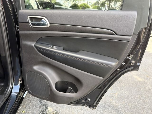 Used 2018 Black Jeep Altitude image 16