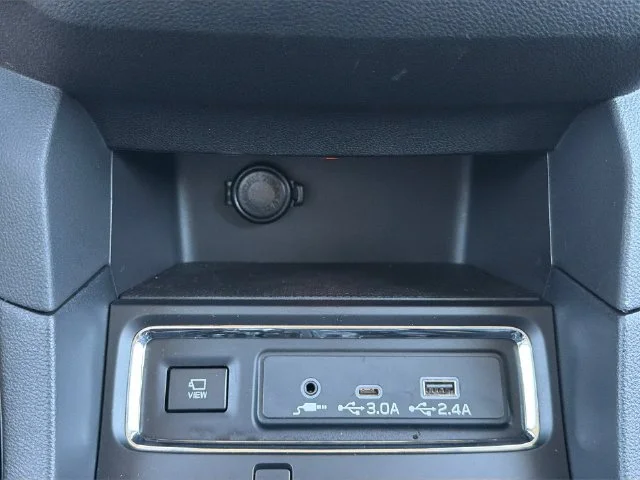 Used 2026 Brown Subaru Onyx Edition Touring image 22