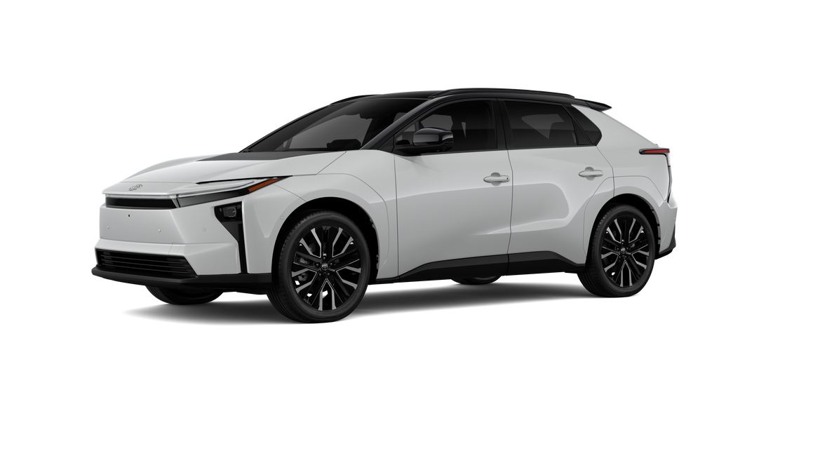 New 2026 Wind Chill Pearl with Midnight Black Metallic roof Toyota Limited image 24