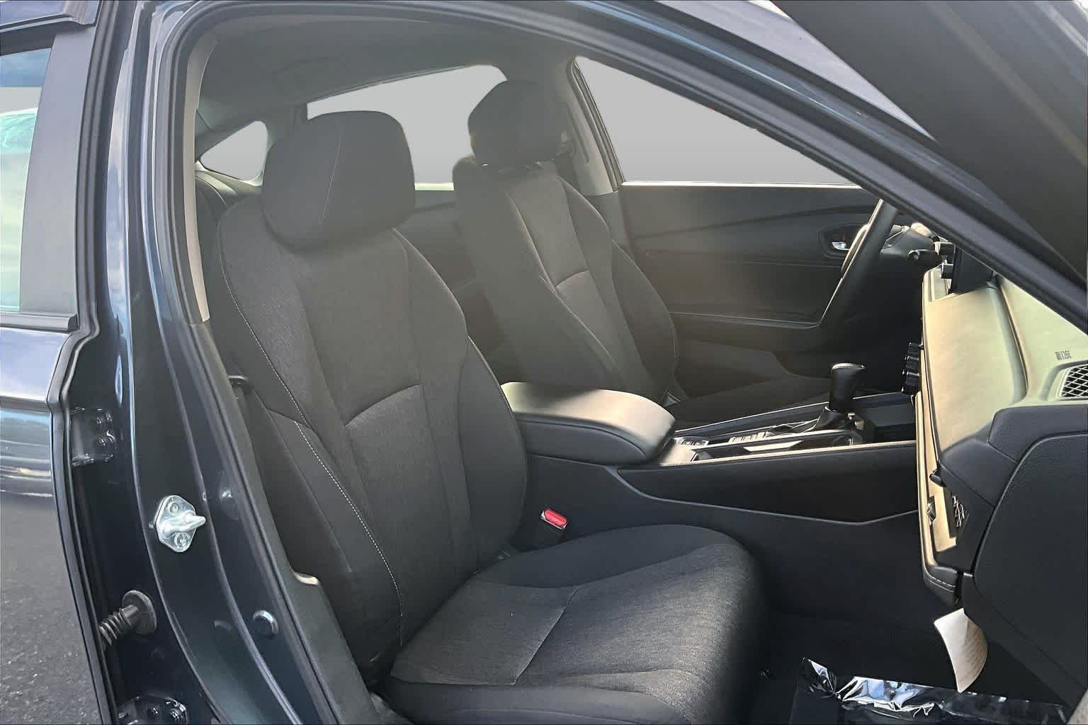 Used 2024 Meteorite Gray Metallic Honda LX image 9